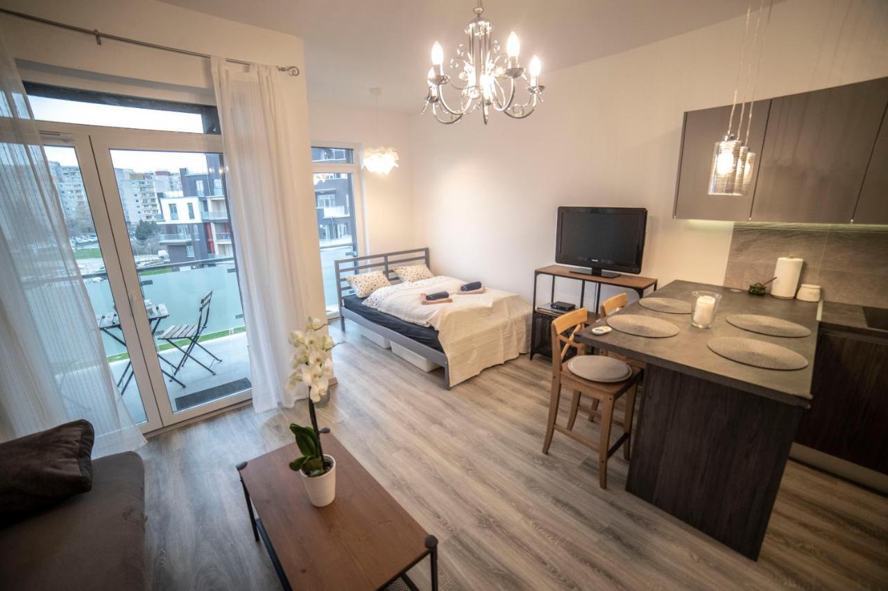 Sasadpark's New In The West Part Of Buda Appartamento *